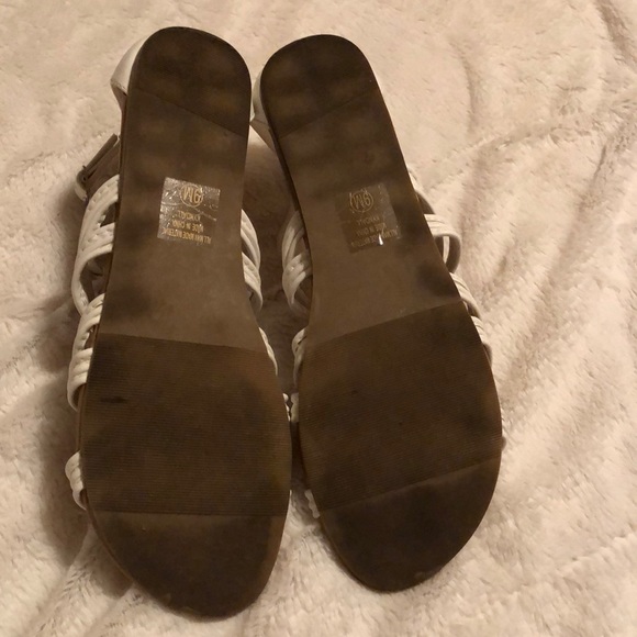 Sandler - Picture 4 of 5